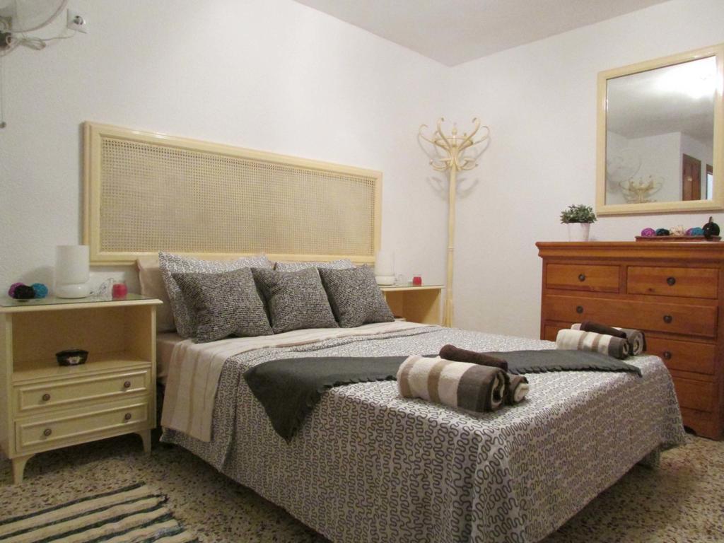 Ferienwohnung Apartamento Maestro Parada Torrevieja Zimmer foto