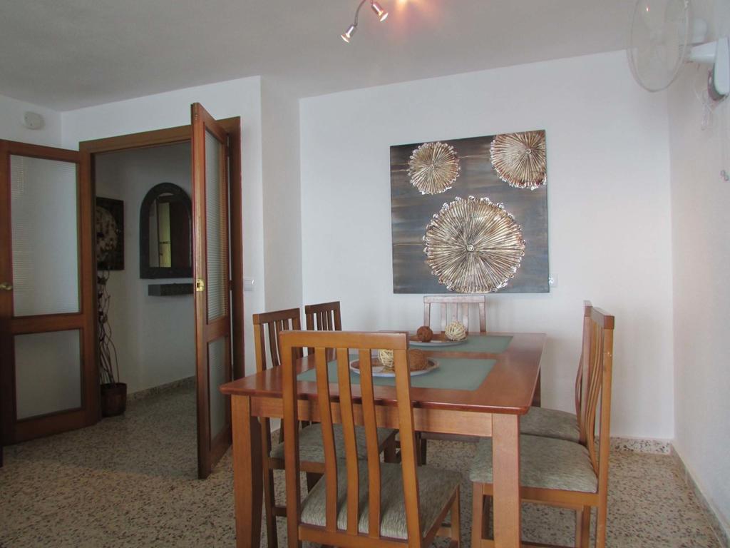 Ferienwohnung Apartamento Maestro Parada Torrevieja Zimmer foto